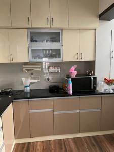 Kitchen Image of 1375 Sq.ft 3 BHK Apartment / Flat for sale in Amrapali Crystal Homes Phase 1, Sector 76 Noida for Rs. 17000000
