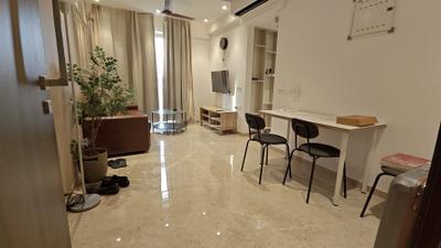 Living Room Image of 550 Sq.ft 1 BHK Apartment / Flat for sale in Hiranandani Regent Hill A B C D And E Wing, Powai Mumbai for Rs. 19200000