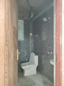 Common Bathroom Image of 1450 Sq.ft 3 BHK Apartment / Flat for sale in Pearl Vista, Noida Extension Greater Noida for Rs. 7500000