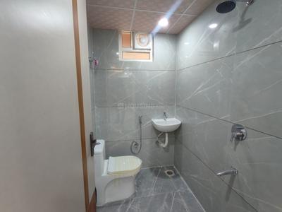 Bathroom Image of 1270 Sq.ft 3 BHK Apartment / Flat for rent in Parth Silverline, Sitapura Jaipur for Rs. 34000