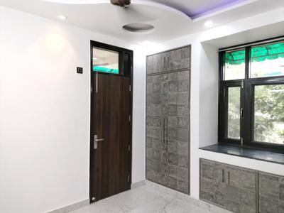 Bedroom Image of 2400 Sq.ft 4 BHK Apartment / Flat for sale in CGHS Guru Apartments, Sector 6 Dwarka New Delhi for Rs. 35800000
