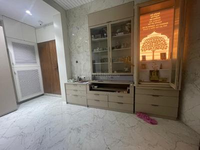 Bedroom Image of 550 Sq.ft 1 BHK Apartment / Flat for rent in Cumballa Hill Mumbai for Rs. 100000