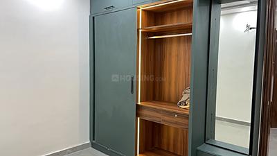 Bedroom Image of 1050 Sq.ft 3 BHK Builder Floor for sale in Tri Nagar New Delhi for Rs. 11000000