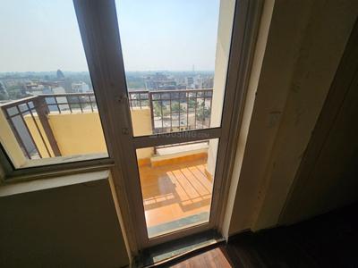 Balcony Image of 1640 Sq.ft 3 BHK Apartment / Flat for sale in Jaypee Kensington Park Apartments, Sector 133 Noida for Rs. 15000000
