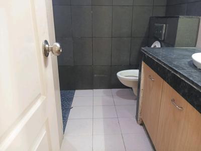 Raheja Vedaanta Attached Bathroom with Bedroom One 4