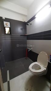 Bathroom Image of 1150 Sq.ft 3 BHK Apartment / Flat for rent in New Alkapuri Vadodara for Rs. 25000