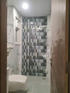 Common Bathroom Image of 1305 Sq.ft 3 BHK Builder Floor for sale in Ridhi Homes Signature Floors, Green Field Colony Faridabad for Rs. 13500000