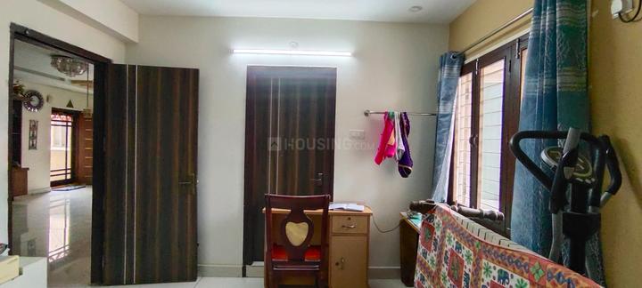 Krishna Nagar Bedroom 1