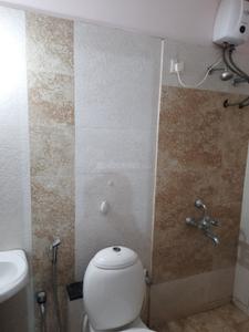 Bathroom Image of 900 Sq.ft 2 BHK Apartment / Flat for rent in GK Dwarka Sai, Rahatani Pune for Rs. 26000
