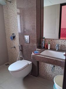 Bathroom Image of 1300 Sq.ft 3 BHK Apartment / Flat for sale in Lodha Luxuria Priva, Thane West Thane for Rs. 23500000