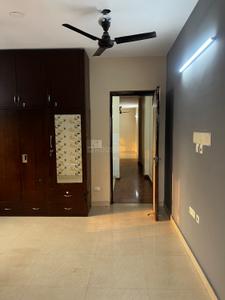 Bedroom Image of 950 Sq.ft 2 BHK Builder Floor for rent in Ramesh Nagar New Delhi for Rs. 27500