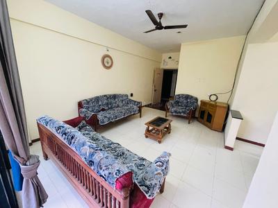 Bedroom Image of 1250 Sq.ft 2 BHK Apartment / Flat for rent in Satellite Ahmedabad for Rs. 25000