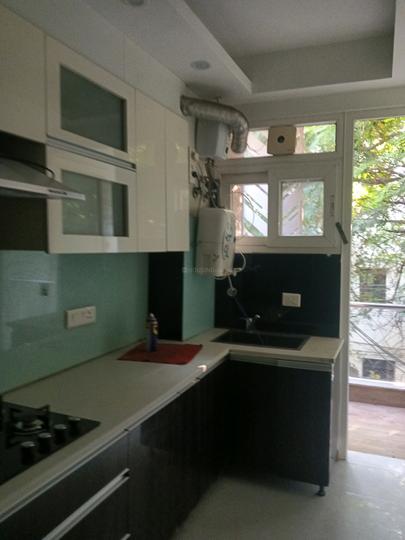 220 GEETA APARTNENT Main Image 1