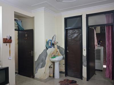 Living Room Image of 640 Sq.ft 2 BHK Apartment / Flat for sale in Sikandarpur Village Noida for Rs. 2750000