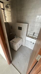 Bathroom Image of 870 Sq.ft 3 BHK Apartment / Flat for rent in Siddha Sky, Sion Mumbai for Rs. 120000
