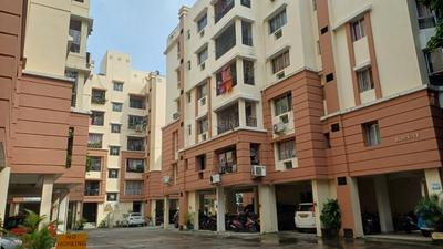 Image of 925 Sq.ft 2 BHK Apartment / Flat for sale in RDB Regent Ganga, Uttarpara, Hooghly for Rs. 4400000