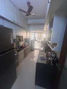Kitchen Image of 990 Sq.ft 3 BHK Apartment / Flat for sale in Khar West Mumbai for Rs. 55000000