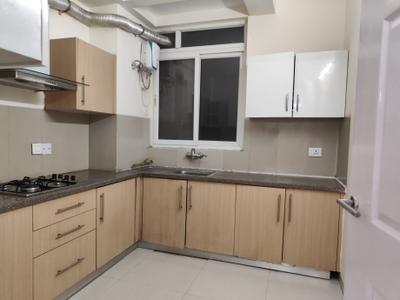 Kitchen Image of 3600 Sq.ft 4.5 BHK Builder Floor for rent in Emaar Emerald Floors Select, Sector 65 Gurgaon for Rs. 60000