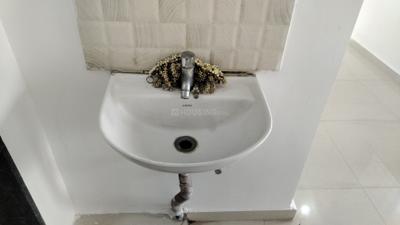 Bathroom Image of 600 Sq.ft 1 BHK Apartment / Flat for rent in Atul Pari Towers, Narhe Pune for Rs. 14500