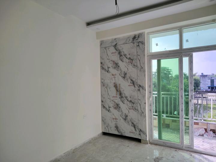 Venice Krishna Elite Main Image 1