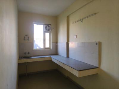Kitchen Image of 700 Sq.ft 2 BHK Apartment / Flat for rent in Pyramid Elite, Sector 86 Gurgaon for Rs. 15000