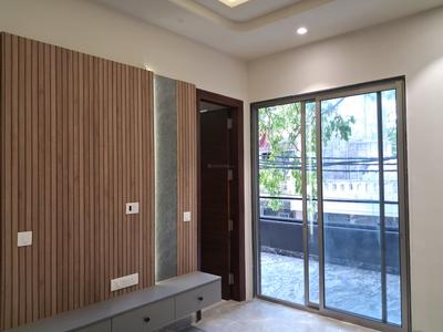 Bedroom Image of 1800 Sq.ft 3 BHK Builder Floor for sale in Paschim Vihar New Delhi for Rs. 36000000