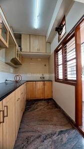 Kitchen Image of 1000 Sq.ft 2 BHK Builder Floor for rent in Koramangala Bangalore for Rs. 40000