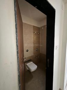 Bathroom Image of 1450 Sq.ft 3 BHK Apartment / Flat for sale in SV Rambaug Co Hsg Society, Kothrud Pune for Rs. 17500000