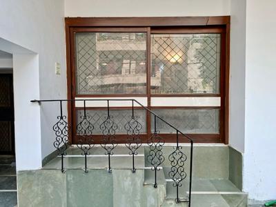 Hall Image of 2200 Sq.ft 3 BHK Apartment / Flat for rent in Uday Park New Delhi for Rs. 95000