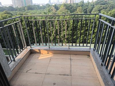 Image of 918 Sq.ft 2 BHK Apartment / Flat for sale in Amanora Gold Towers, Hadapsar, Pune for Rs. 11000000