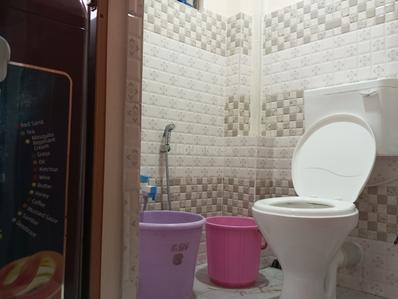 Bathroom Image of 2500 Sq.ft 5 BHK Independent House for sale in Thakurpukur Kolkata for Rs. 13500000
