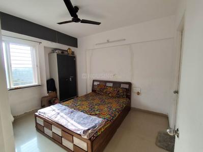 Bedroom Image of 1000 Sq.ft 3 BHK Apartment / Flat for sale in VTP Beaumonde Building T2, Manjari Khurd Pune for Rs. 16000000