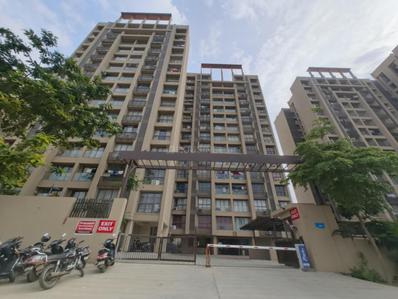 Image of 1200 Sq.ft 2 BHK Apartment / Flat for rent in Vaishno Devi Circle, Ahmedabad for Rs. 32000