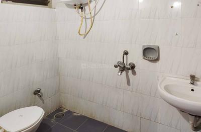 Image of 1100 Sq.ft 2 BHK Apartment / Flat for rent in RMV Extension Stage 2, Bengaluru for Rs. 40000