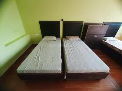Bedroom Image of 400 Sq.ft 1 BHK Apartment / Flat for rent in Paharia Varanasi for Rs. 11500