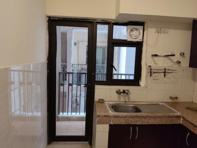 Kitchen Image of 1040 Sq.ft 2 BHK Apartment / Flat for rent in Logix Blossom County, Sector 137 Noida for Rs. 28000