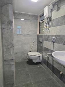 Common Bathroom One Image of 703 Sq.ft 1 BHK Apartment / Flat for sale in Tirupati Namaah, Mira Road East Mira Bhayandar for Rs. 7135000