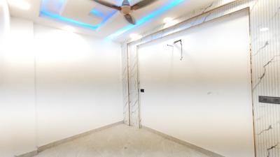 Bedroom Image of 1000 Sq.ft 3 BHK Builder Floor for sale in Govindpuri New Delhi for Rs. 6000000