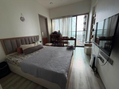Bedroom Image of 1000 Sq.ft 2 BHK Apartment / Flat for rent in Rustomjee Paramount, Santacruz West Mumbai for Rs. 250000