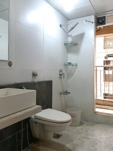 Common Bathroom Image of 1350 Sq.ft 3 BHK Apartment / Flat for rent in Dosti Imperia, Thane West Thane for Rs. 65000