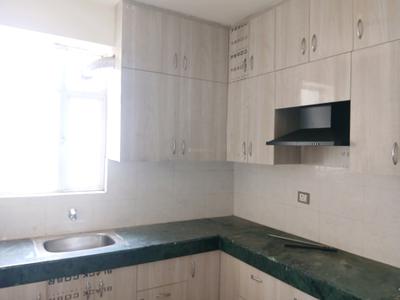 Kitchen Image of 750 Sq.ft 3 BHK Apartment / Flat for sale in ROF Aalayas Phase 2, Sector 102 Gurgaon for Rs. 8600000