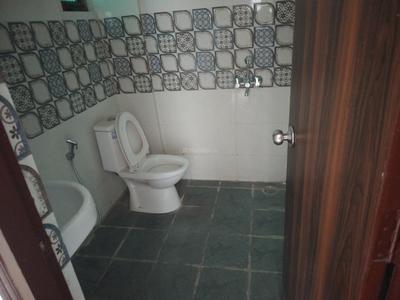 Image of 1022 Sq.ft 2 BHK Apartment / Flat for rent in Renowned Lotus Srishti, Crossings Republik, Ghaziabad for Rs. 17000