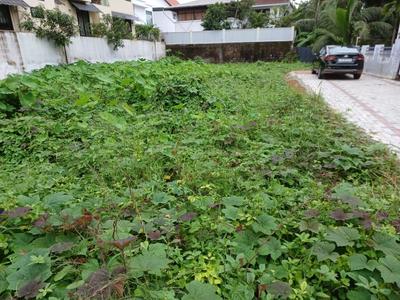 Image of 4355 Sq.ft Residential Plot / Land for sale in Maradu, Kochi for Rs. 13500000