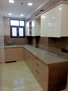 Image of 850 Sq.ft 2 BHK Builder Floor for sale in Shalimar Bagh, New Delhi for Rs. 11000000
