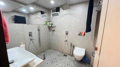 Bathroom Image of 1750 Sq.ft 3 BHK Apartment / Flat for rent in Vashi Navi Mumbai for Rs. 75000