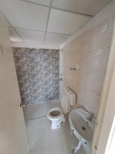 Bathroom Image of 900 Sq.ft 2 BHK Apartment / Flat for sale in Signature Global The Millennia, Sector 37D Gurgaon for Rs. 6500000