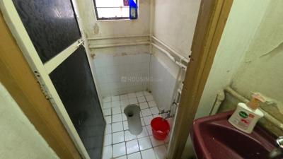 Bathroom Image of 600 Sq.ft 1 BHK Apartment / Flat for rent in Atrey, Kothrud Pune for Rs. 16000
