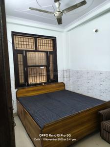 Bedroom Image of 700 Sq.ft 2 BHK Builder Floor for rent in New Ashok Nagar New Delhi for Rs. 16000