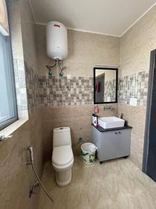 Image of 1676 Sq.ft 3 BHK Apartment / Flat for rent in Express Garden, Indirapuram, Ghaziabad for Rs. 39000