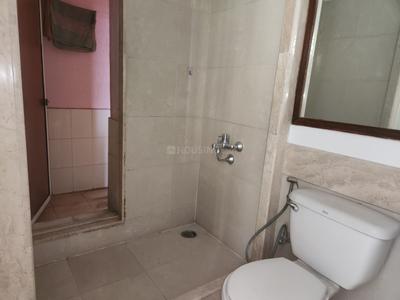 Bathroom Image of 999 Sq.ft 2 BHK Apartment / Flat for sale in Hiranandani Meadows, Thane West Thane for Rs. 19500000